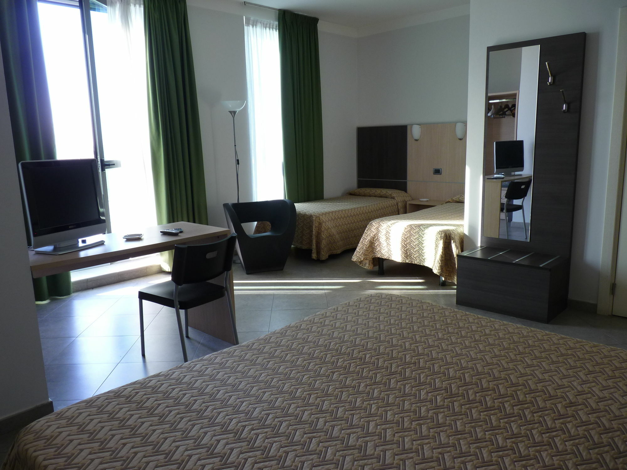 Hotel Lux 모데나 외부 사진